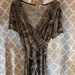 Gibson & Latimer long black and white dress